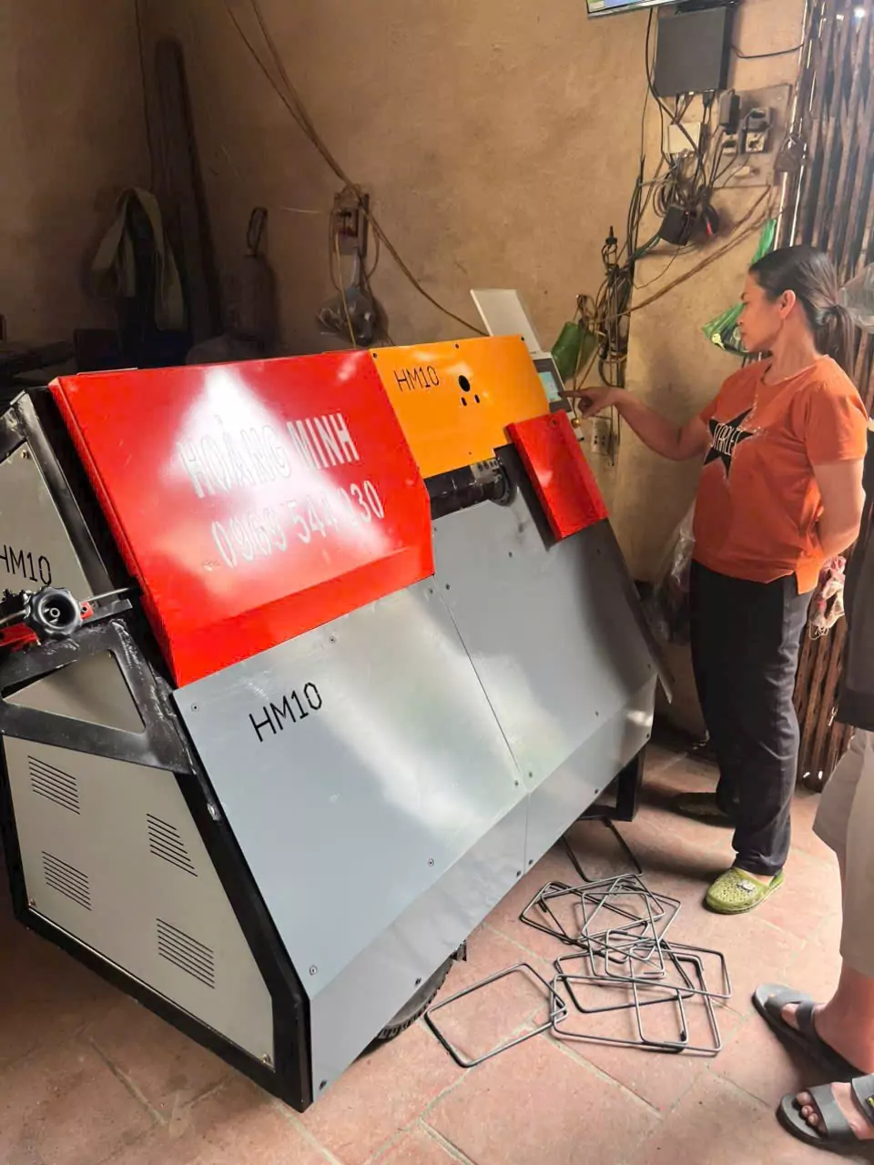 Máy bẻ đai HM10: Tại sao nên dùng thay vì làm thủ công?