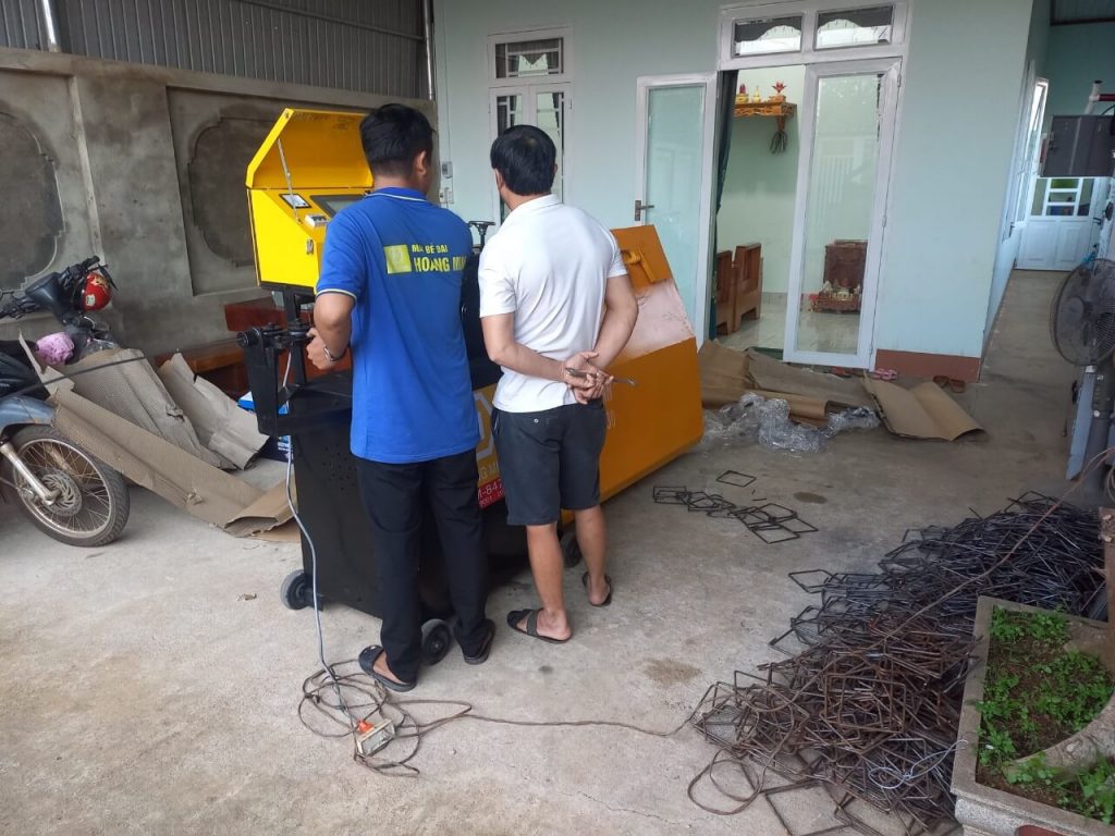 Máy bẻ đai tự động Máy bẻ đai tự động